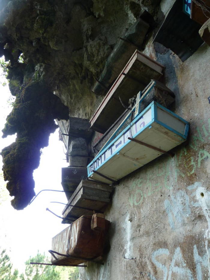 incredible-cemeteries-hanging-2 Incredible Cemeteries Hanging Coffins