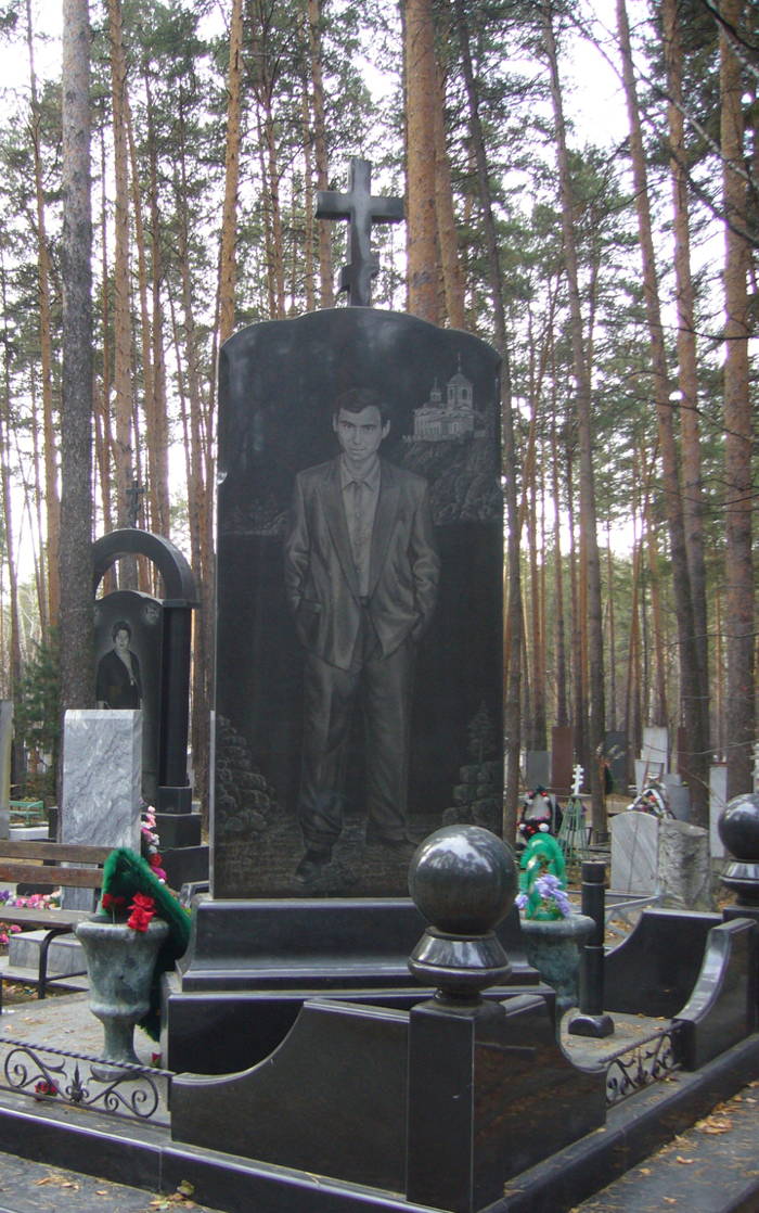 incredible-cemeteries-mafia-2 Incredible Cemeteries Mafia