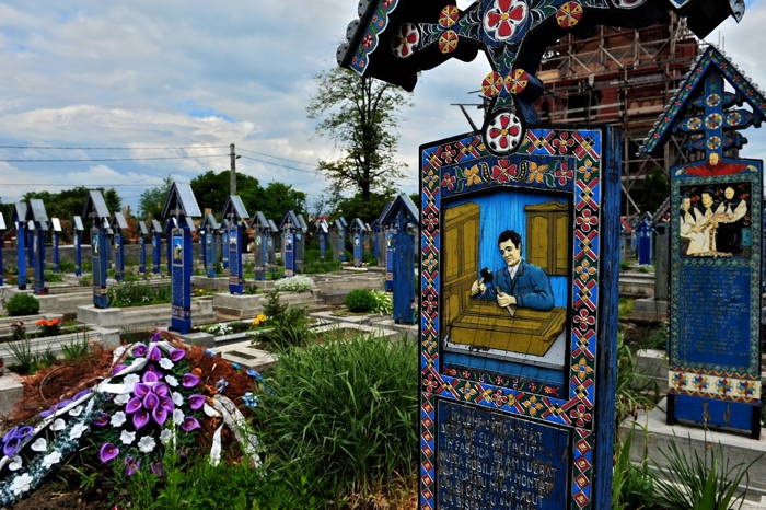 incredible-cemeteries-merry-2 Incredible Cemeteries Merry Cemetery