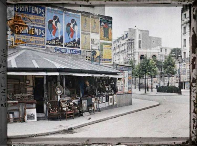 Early 20th Century Paris Angle Boulevard