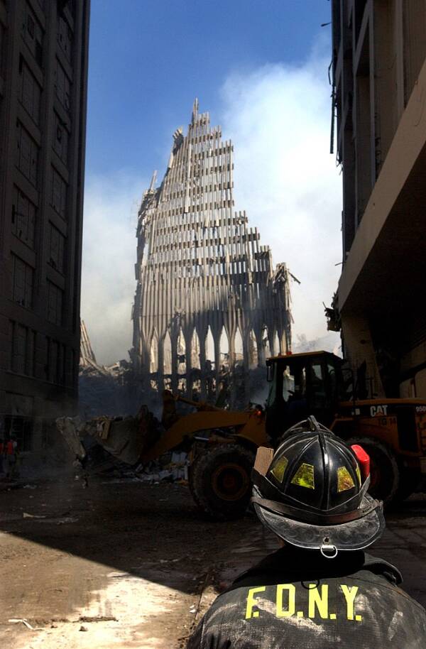 9/11 Pictures That Capture America's Worst Terrorist Attack
