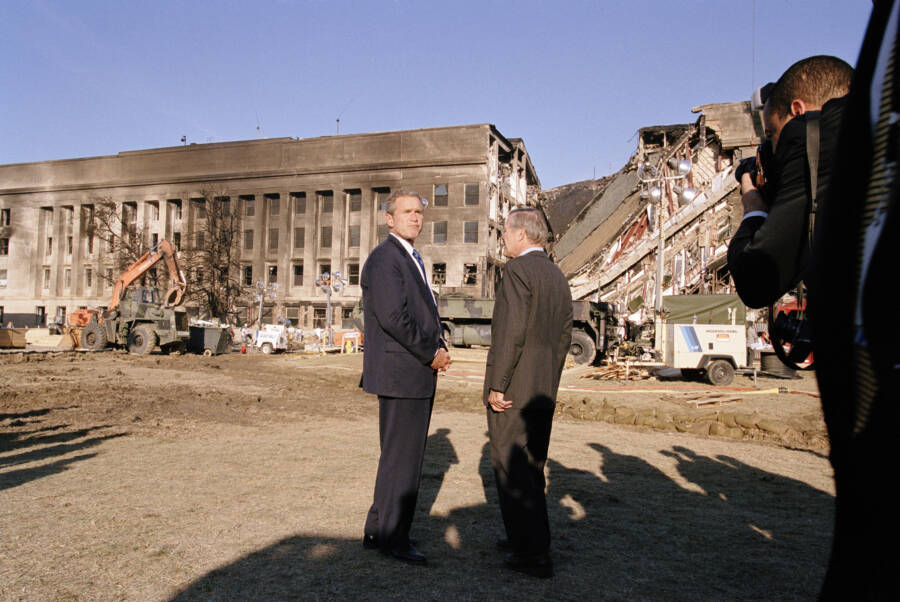 George Bush And Donald Rumsfeld At Pentagon Crash Site