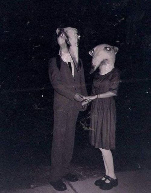 creepy-halloween-costumes-rats.jpg