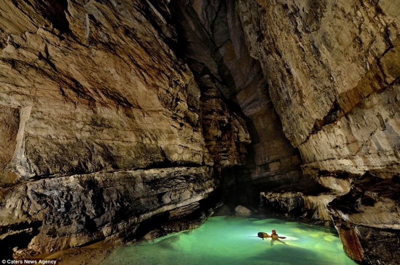Er Wang Dong Caves In China