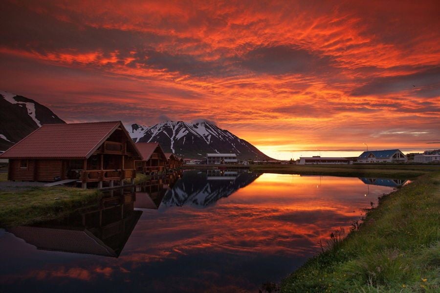 Sunset Lodge In Iceland