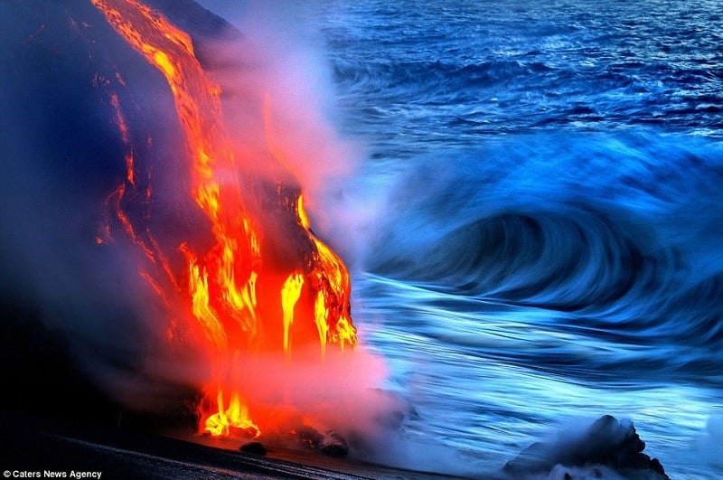 Volcano Hawaii Waves