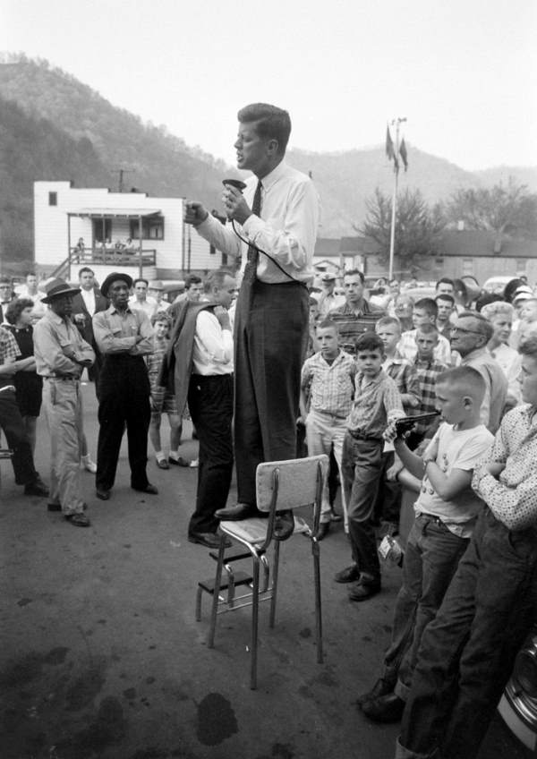 John F Kennedy Campaigning