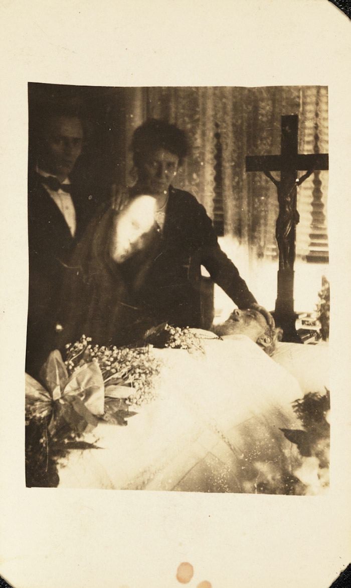 Spirit Photography Of Victorian England