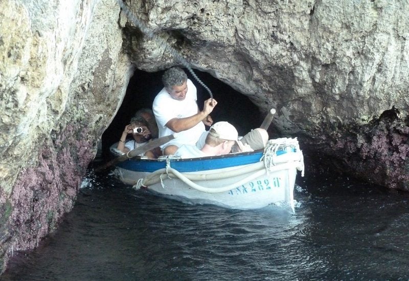 Blue Grotto Tourists Ducking