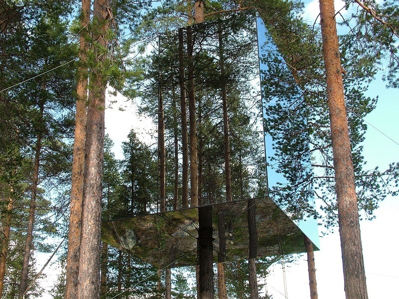 Mirrorcube Room  in Treehotel