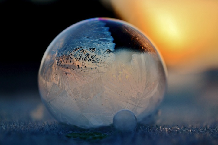Frozen Bubbles Blue