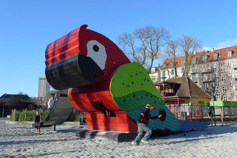 Monstrum Playgrounds Parrot