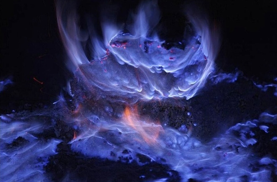 The Mesmerizing Blue Fire Of Kawah Ijen Volcano In Indonesia