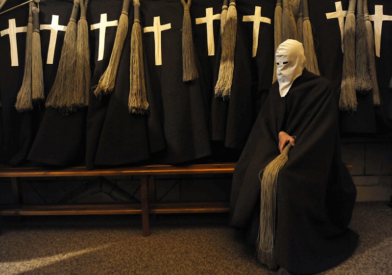Los Picaos Procession