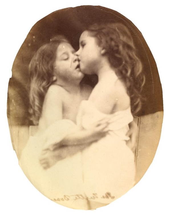 Victorian Sex Girls Kissing