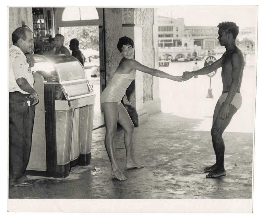 Vintage Cuba Teenagers