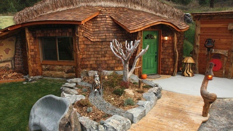 Hobbit Homes Porch Mushroom