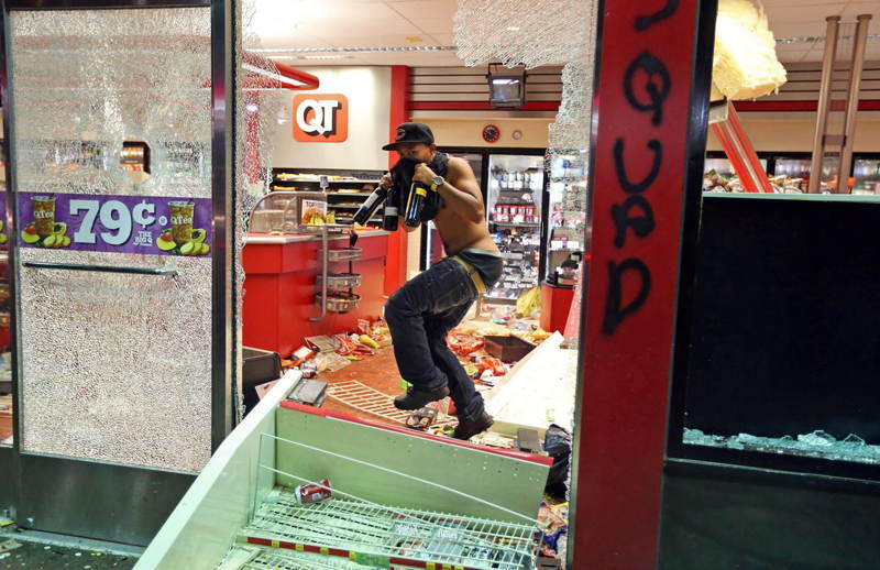 Ferguson Looting
