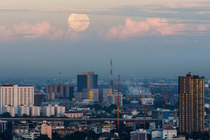 Supermoon Bangkok