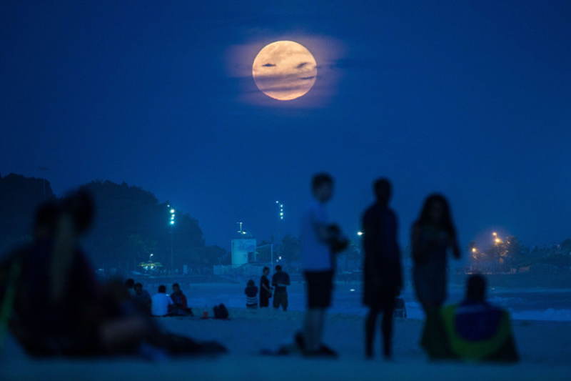 Supermoon Rio