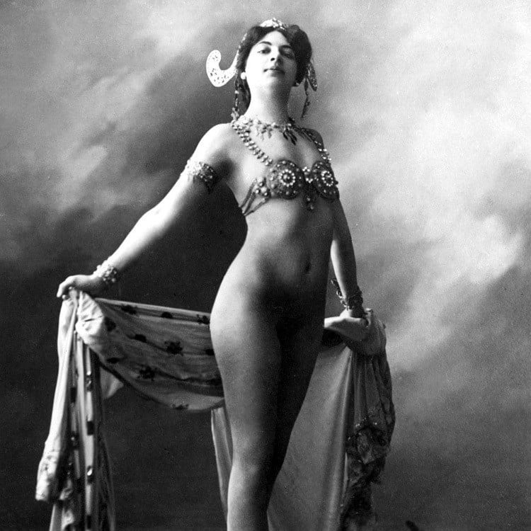 Famous Corpses Mata Hari