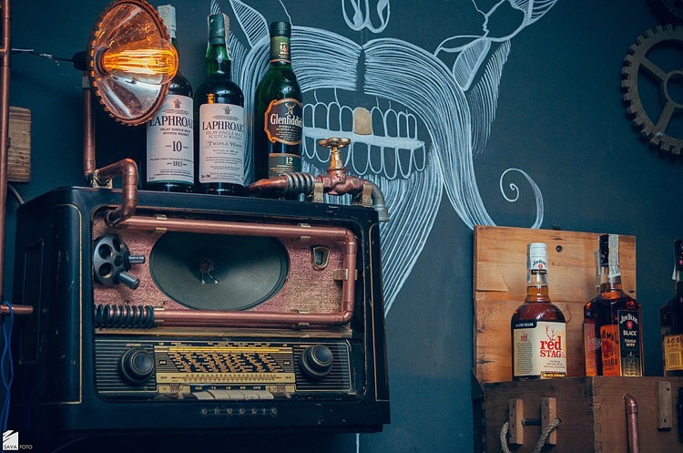 Joben Bistro Steampunk Bar
