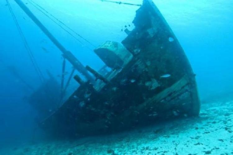 5 Astonishing Sunken Ships From Around The World