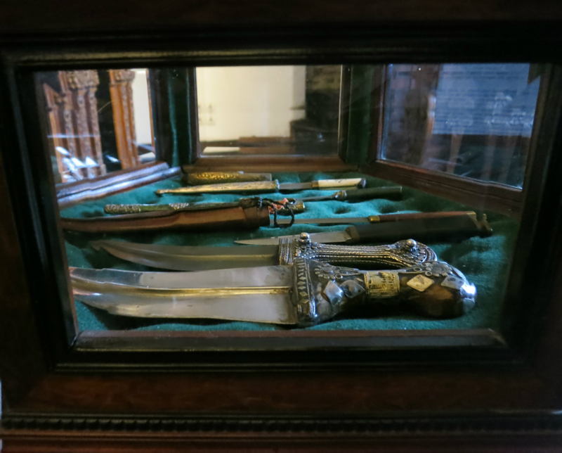 King Ferdinand’s Daggers