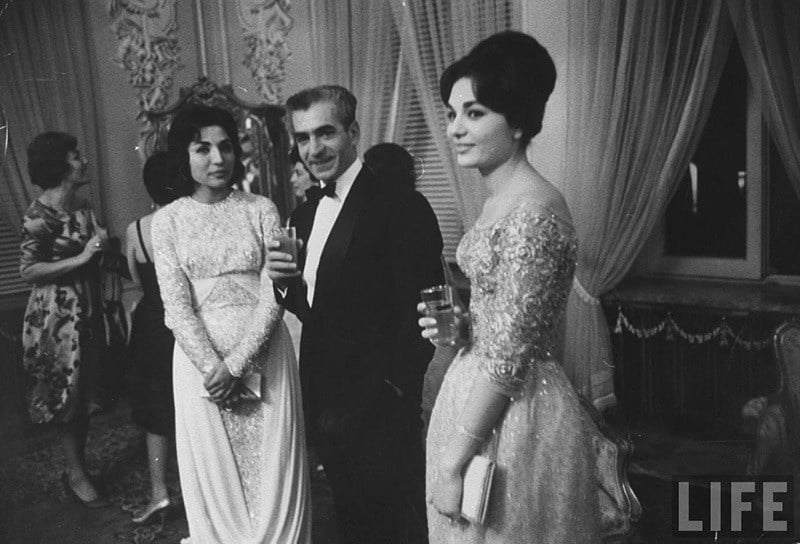 Life Under The Shah Of Iran Before 1979, In 47 Revealing Photos