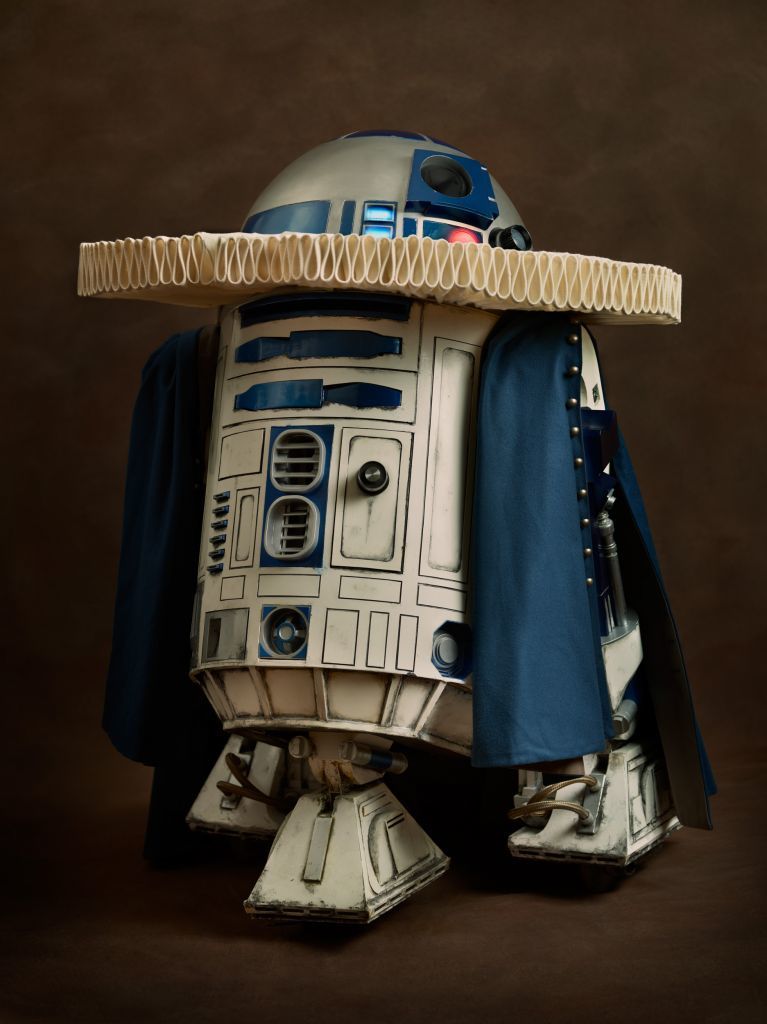 R2D2 by Sacha Goldberger