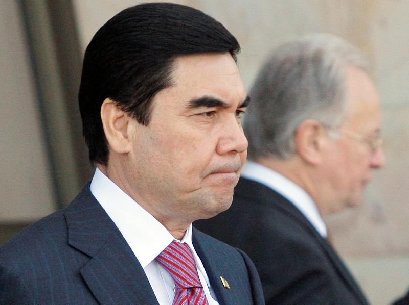 Turkmenistan Niyazov Serious