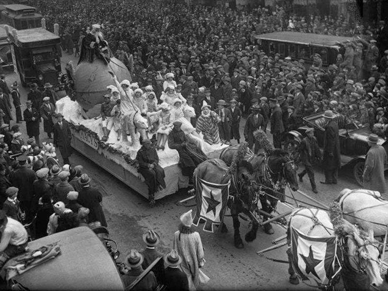 Santa Float in Macy Parade