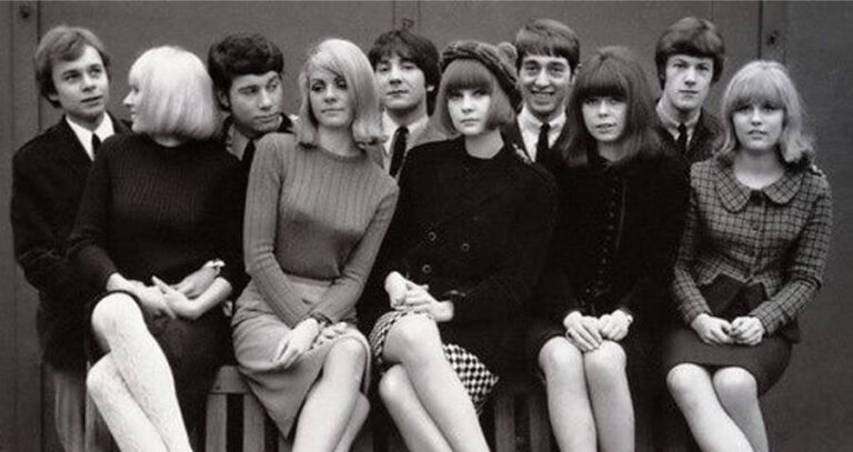 Young Mods On A Bench