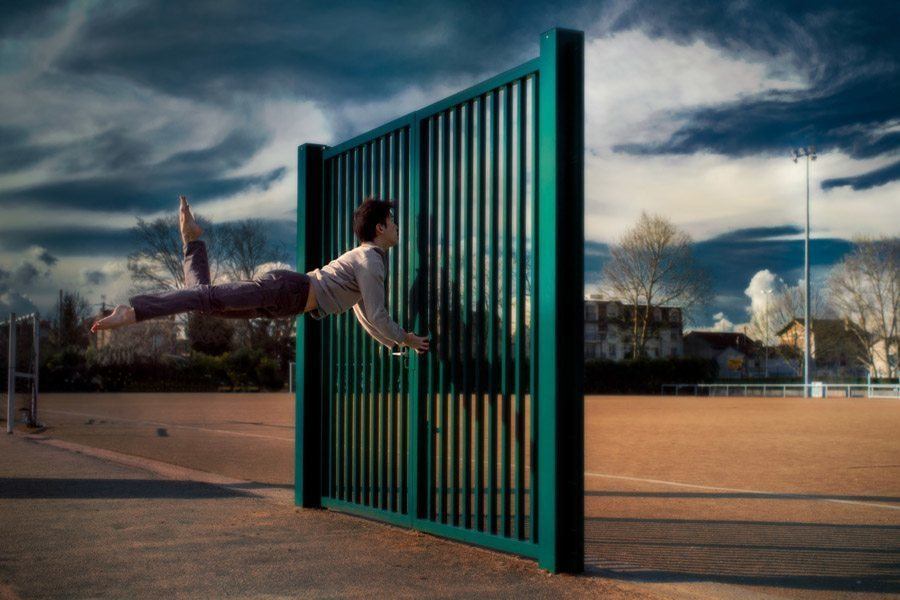 Mickael Jou green fence