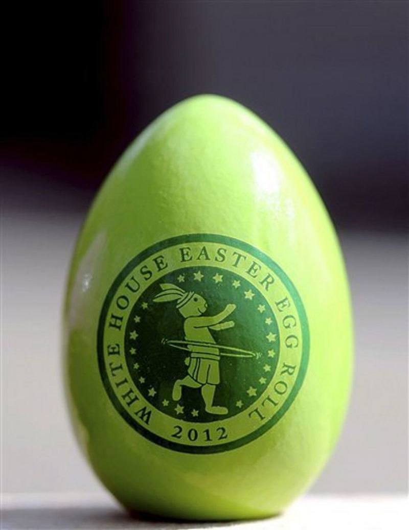 Keepsake Egg White House