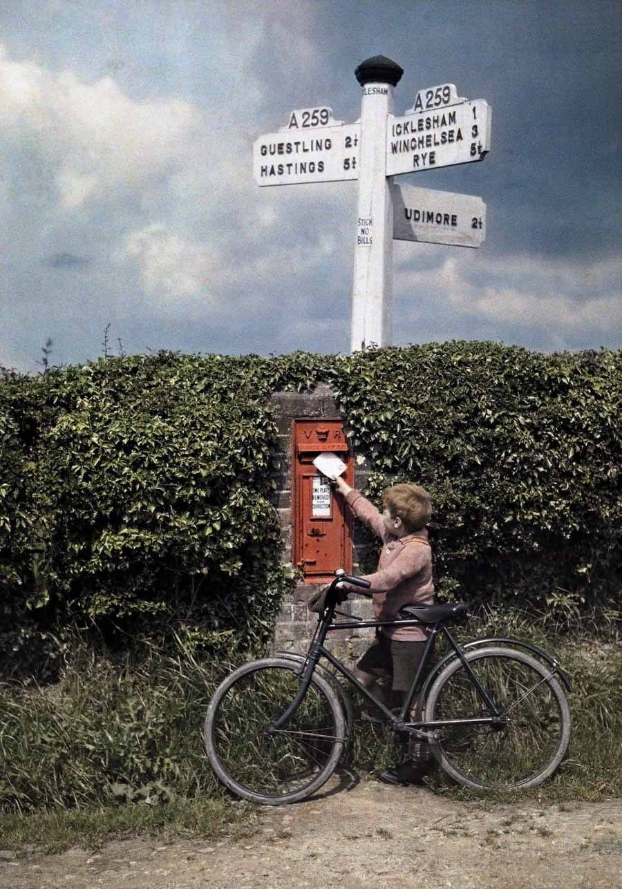 england in color boy bike