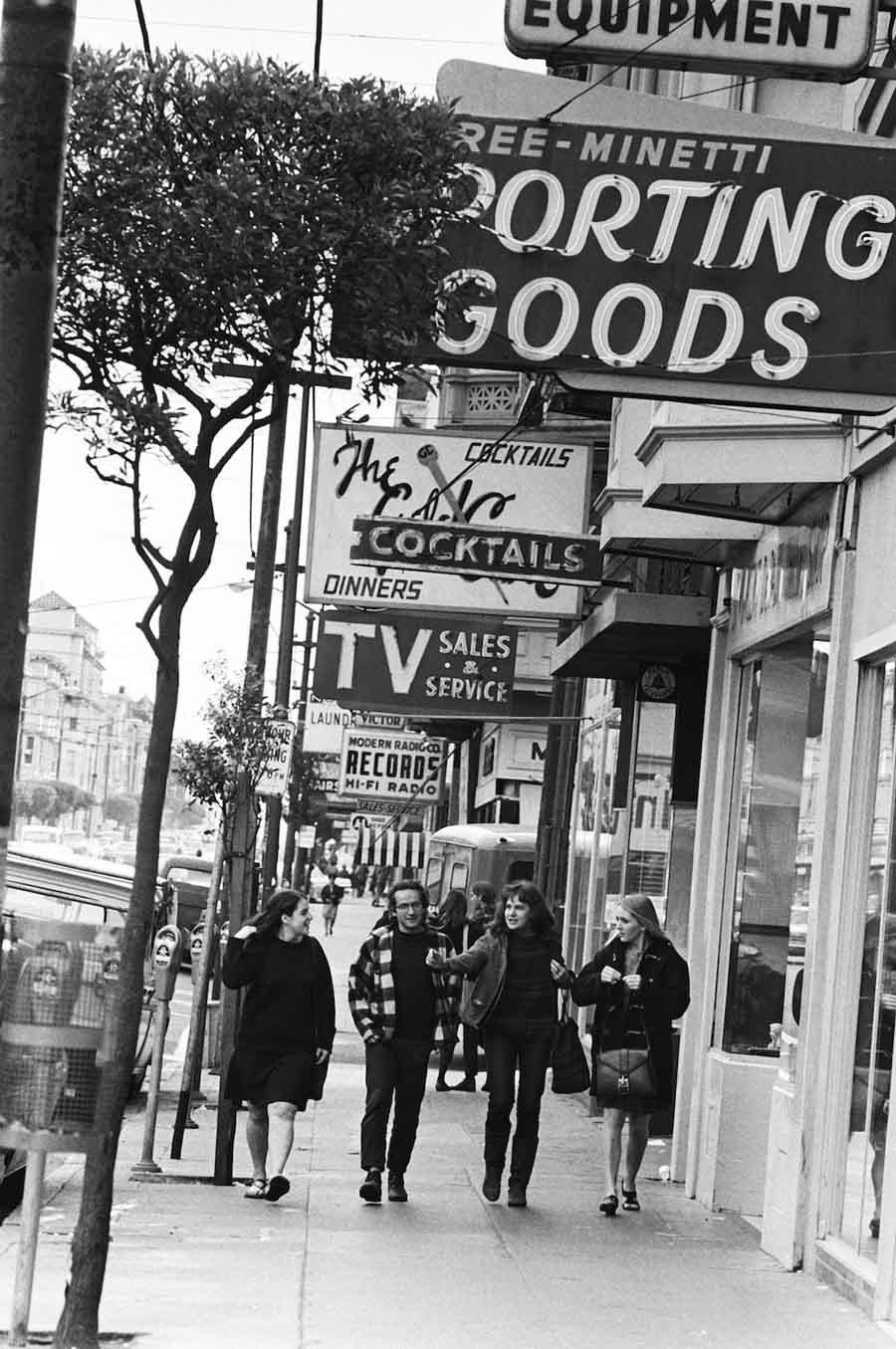 haight ashbury 1967 friends walking