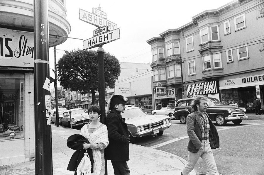 Vintage Shots Of 1960s Haight Ashbury