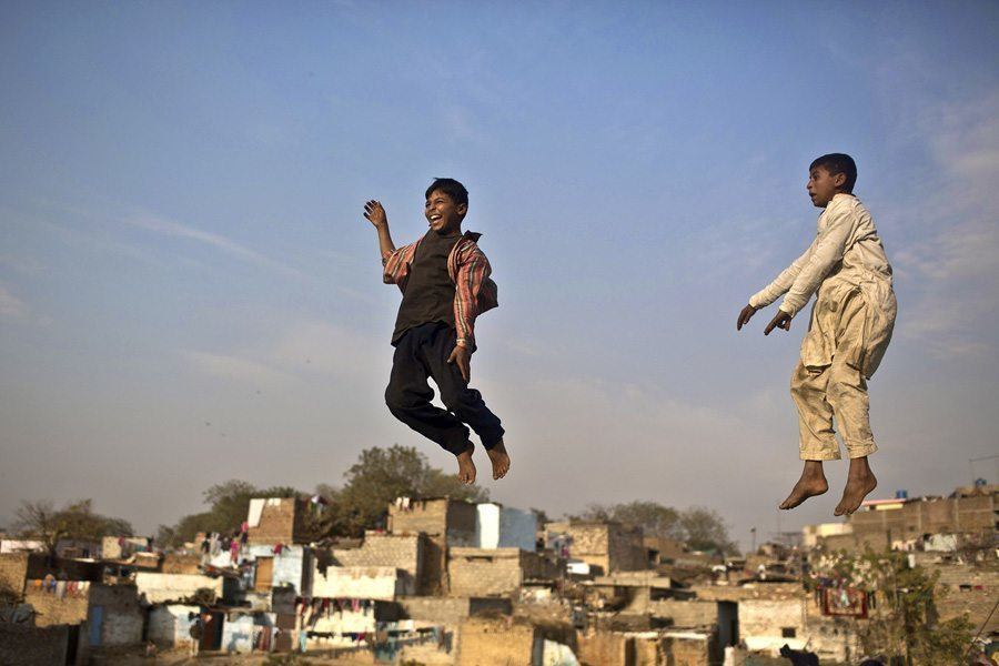 Pakistan amusement parks flying