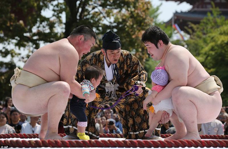 Nakizumo Crying Baby Contest