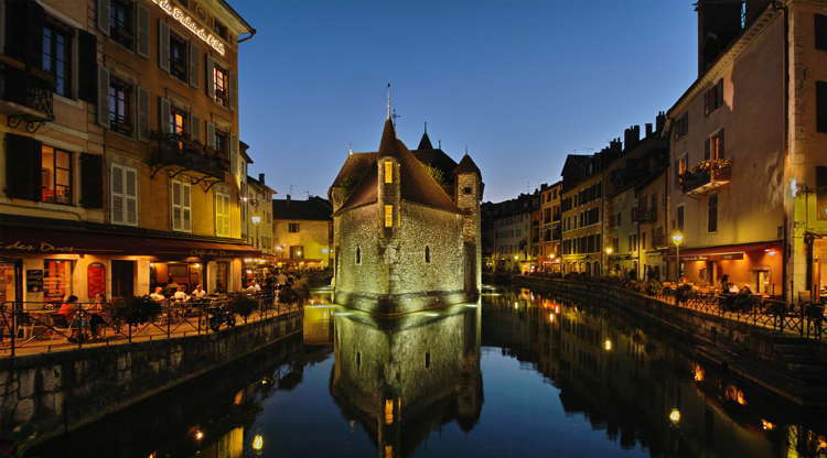 Beautiful Towns Annecy Night