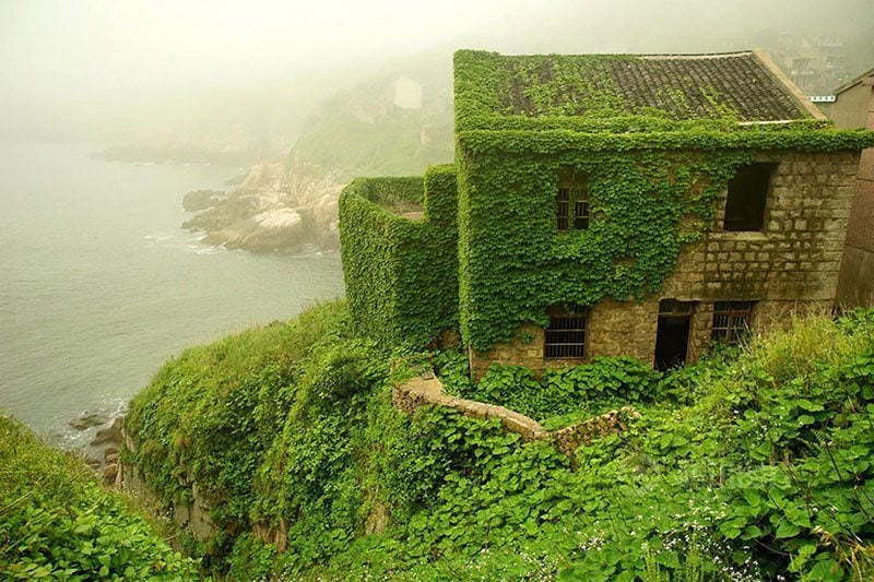 Goqui Island Fishing Village