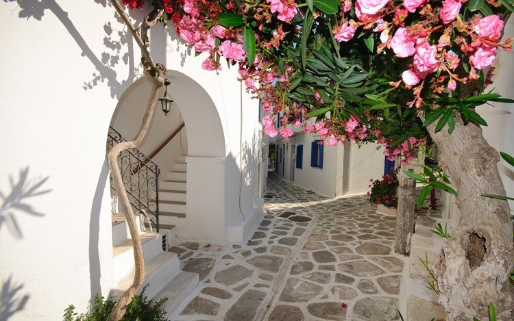 Most Beautiful Towns Santorini Streets