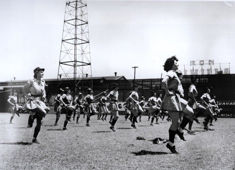 The Belles of Baseball: The All-American Girls Professional - ABDO