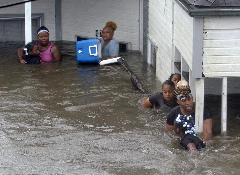 hurricane katrina bodies floating