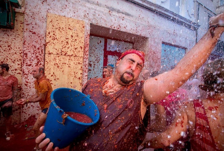 Man Food Fight Bucket