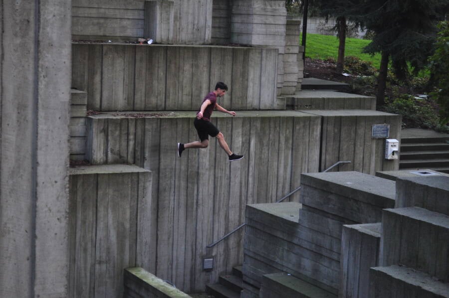 Parkour Freeway Park Seattle