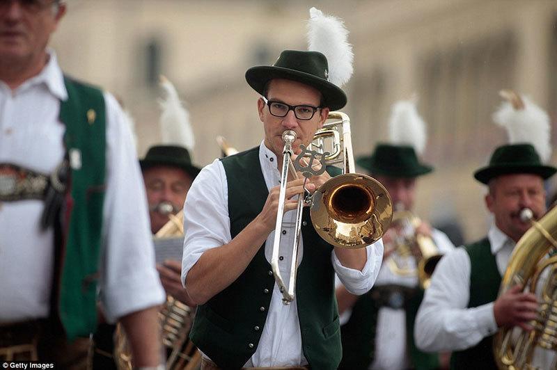 Oktoberfest 2015 Ceremony
