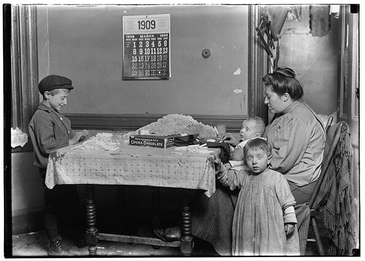 a-startling-photo-history-of-child-labor-in-the-united-states