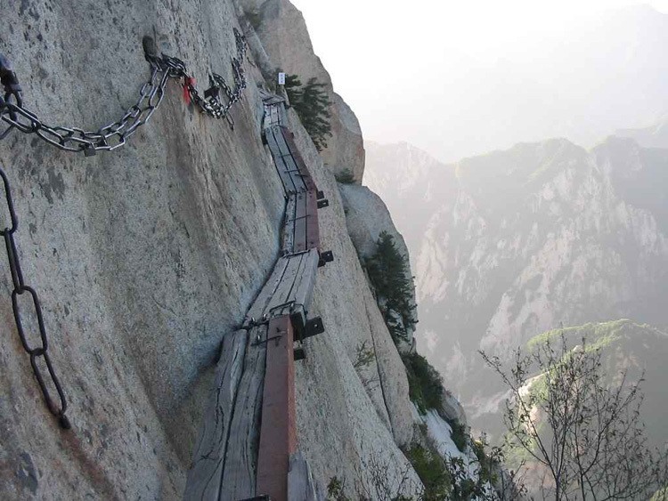 Huashan Hiking Trail